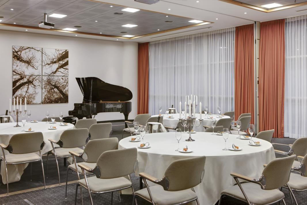 Steigenberger Airport Amsterdam Hotel